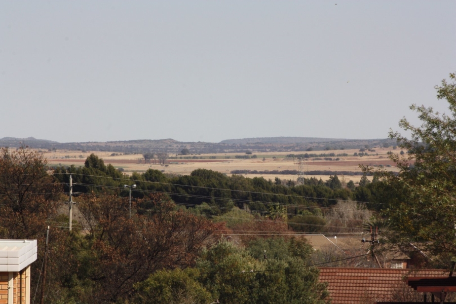 2 Bedroom Property for Sale in Langenhovenpark Free State